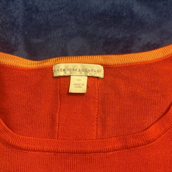 NYC XS sweater with buttons up back - Picture 3 of 3